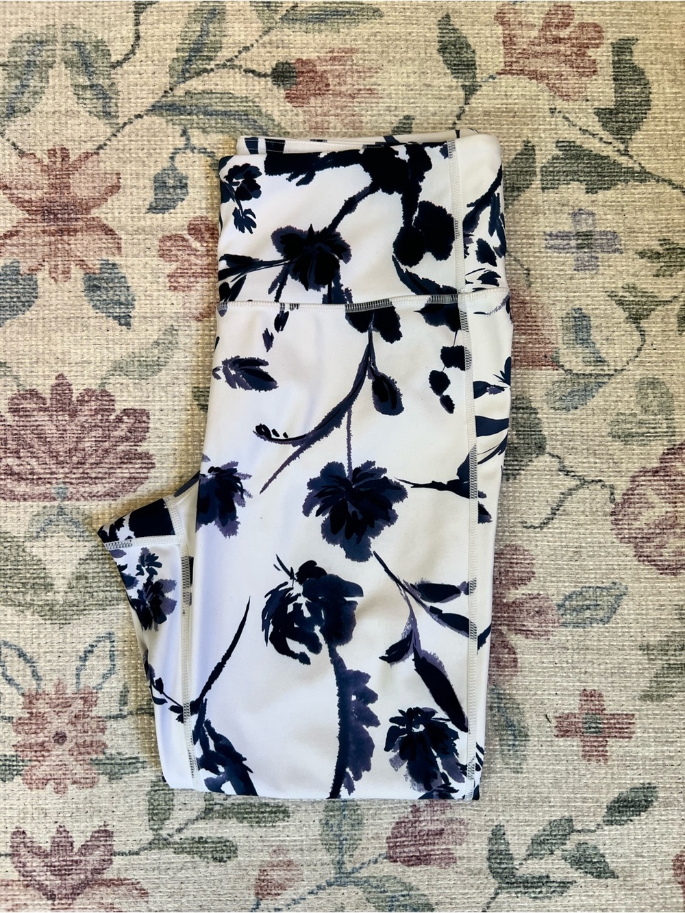 Athleta floral leggings